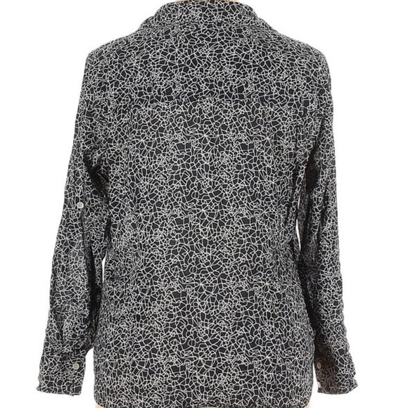 Liz Claiborne Long-Sleeved Button-down Blouse Size 1X - Picture 2 of 2